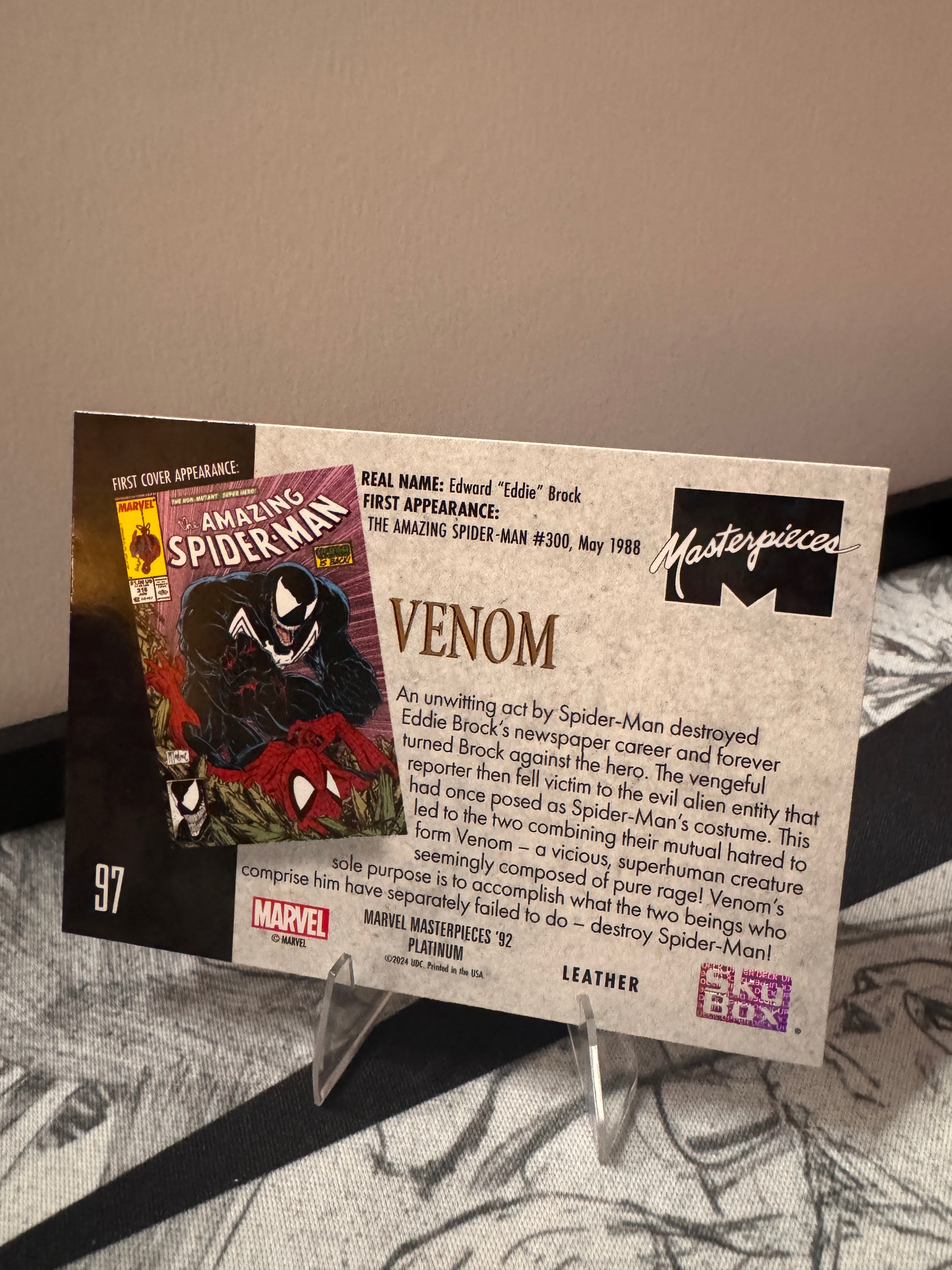 Venom Leather Marvel Masterpieces '92 Platinum