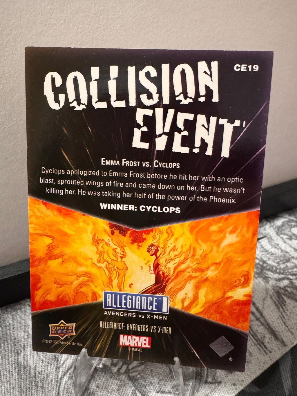 Cyclops Emma Frost Collision Event Marvel Avengers vs X-men Upper Deck