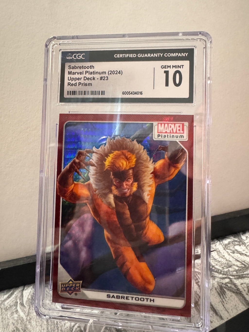 Sabretooth Red Prism 82/199 Marvel Platinum