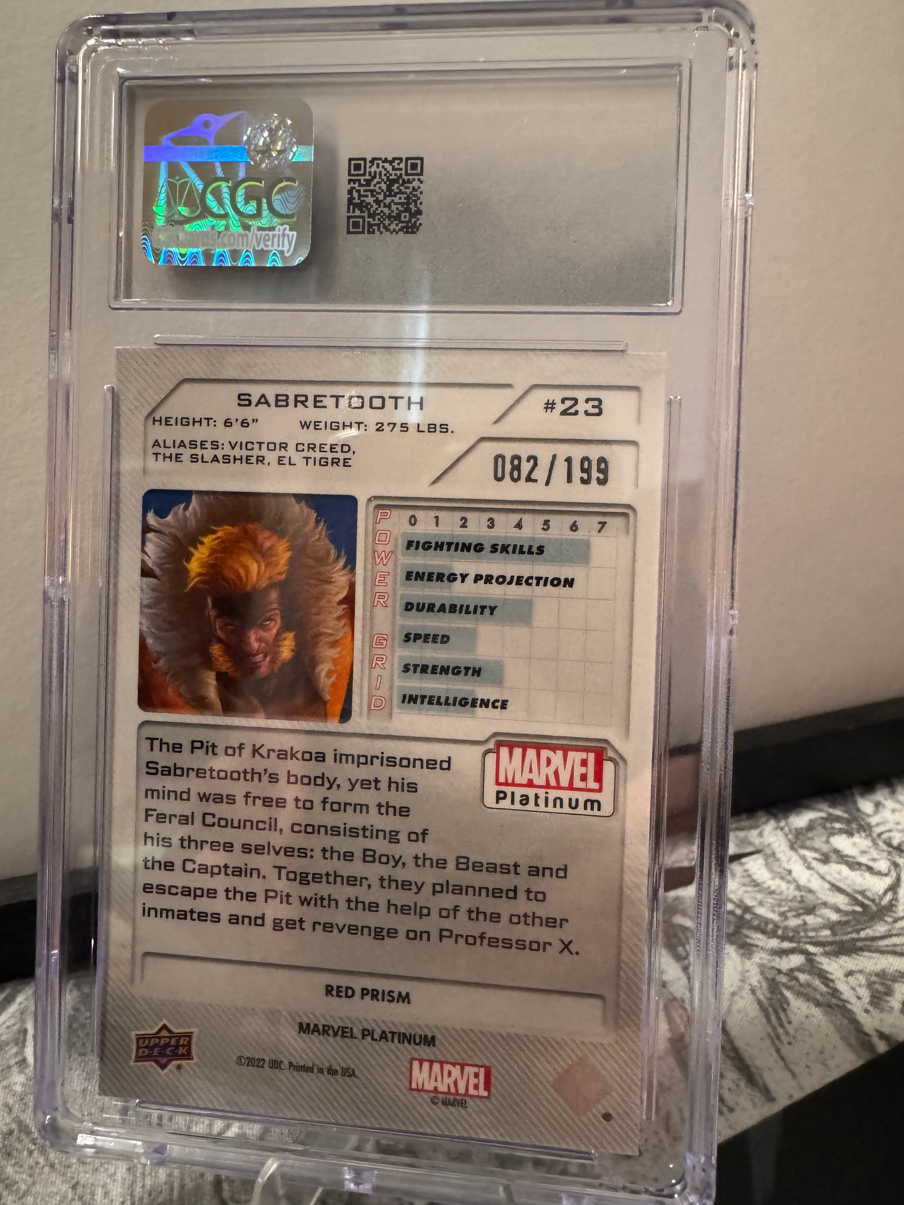 Sabretooth Red Prism 82/199 Marvel Platinum